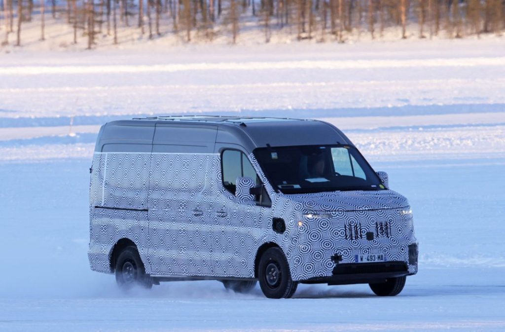 Renault Master Electric Van 2 Motor16