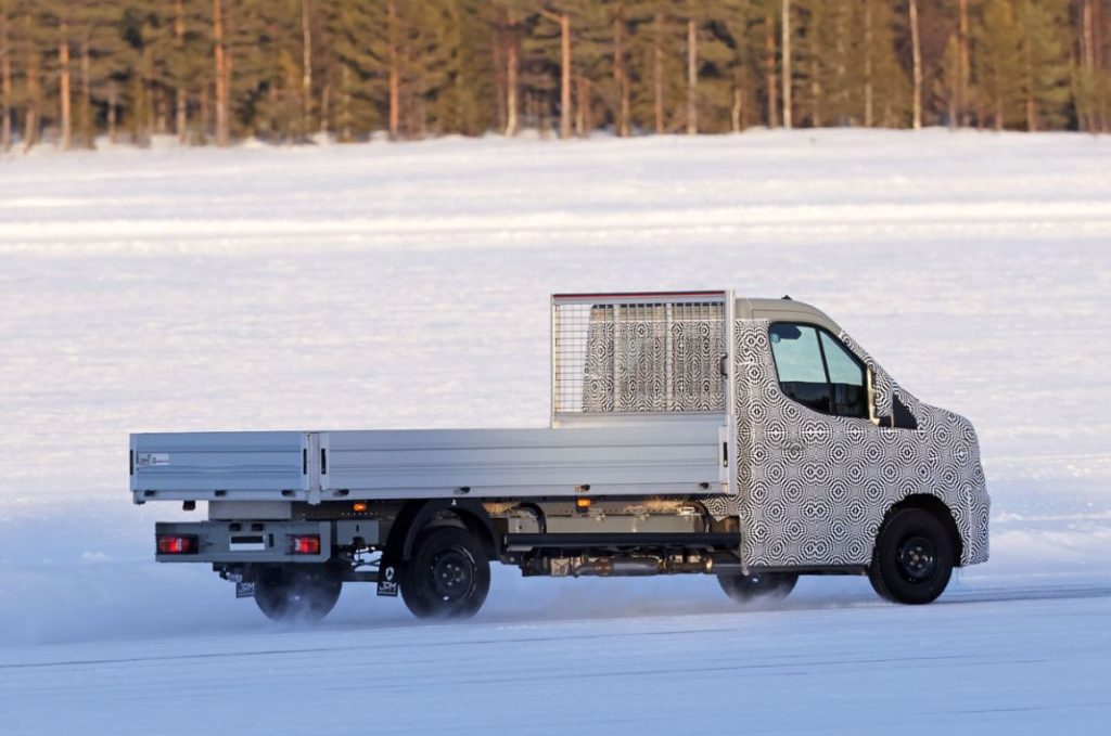Renault Master Flatbed 11 Motor16