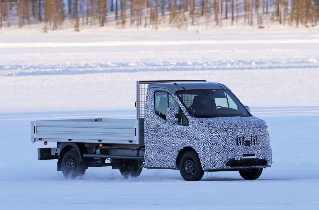 Renault Master Flatbed 4 Motor16
