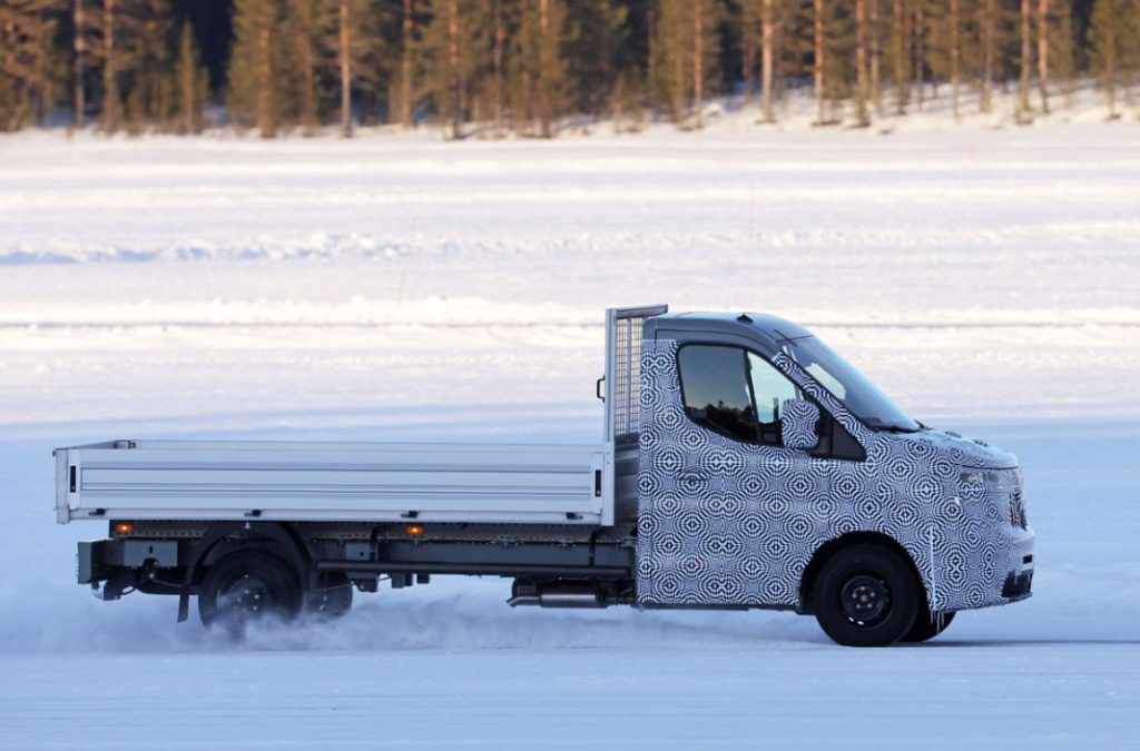 Renault Master Flatbed 8 Motor16