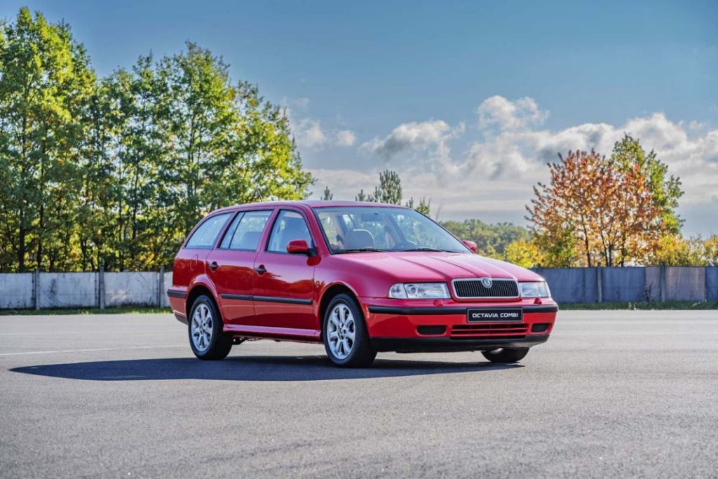 El Skoda Octavia Combi celebra sus bodas de plata 1 Motor16 Skoda Octavia Combi familiar 25 años