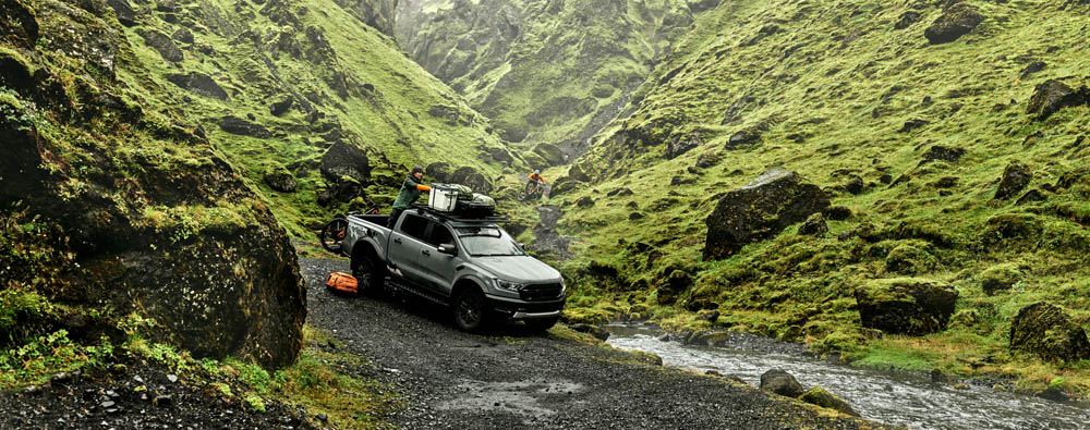 Thule transforma el techo de tu coche en una plataforma multiusos 5 Motor16 Small Thule Caprock LS Iceland 210906 M147592 Motor16