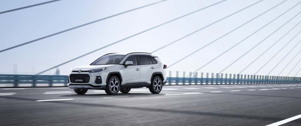 Suzuki Across 2023. Más carga tecnológica para este SUV PHEV 12 Motor16 Toyota Across 2023 24 Motor16