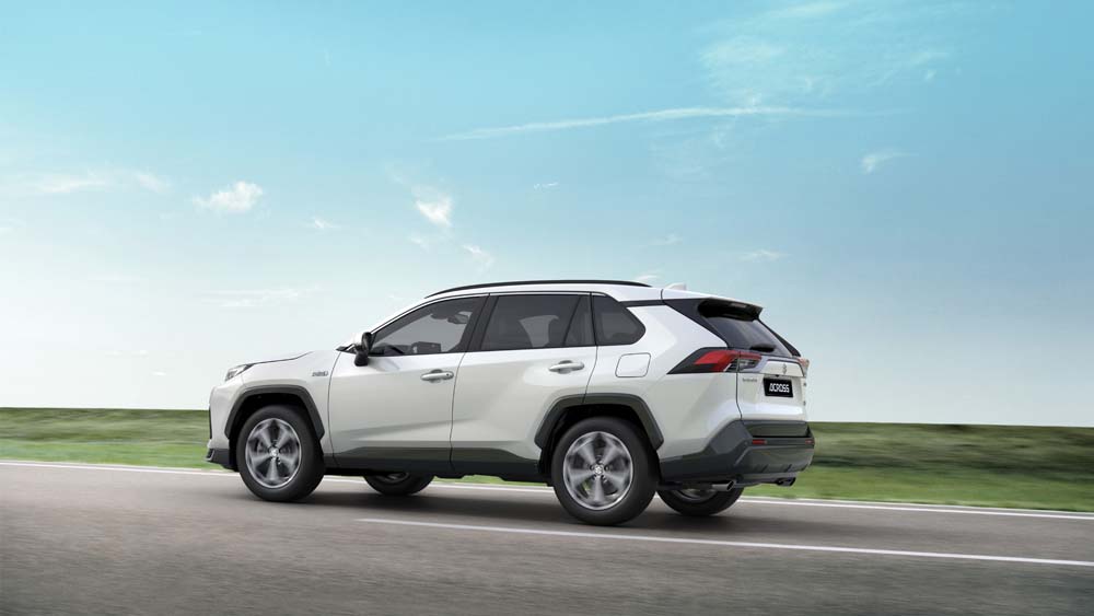 Suzuki Across 2023. Más carga tecnológica para este SUV PHEV 15 Motor16 Toyota Across 2023 27 Motor16