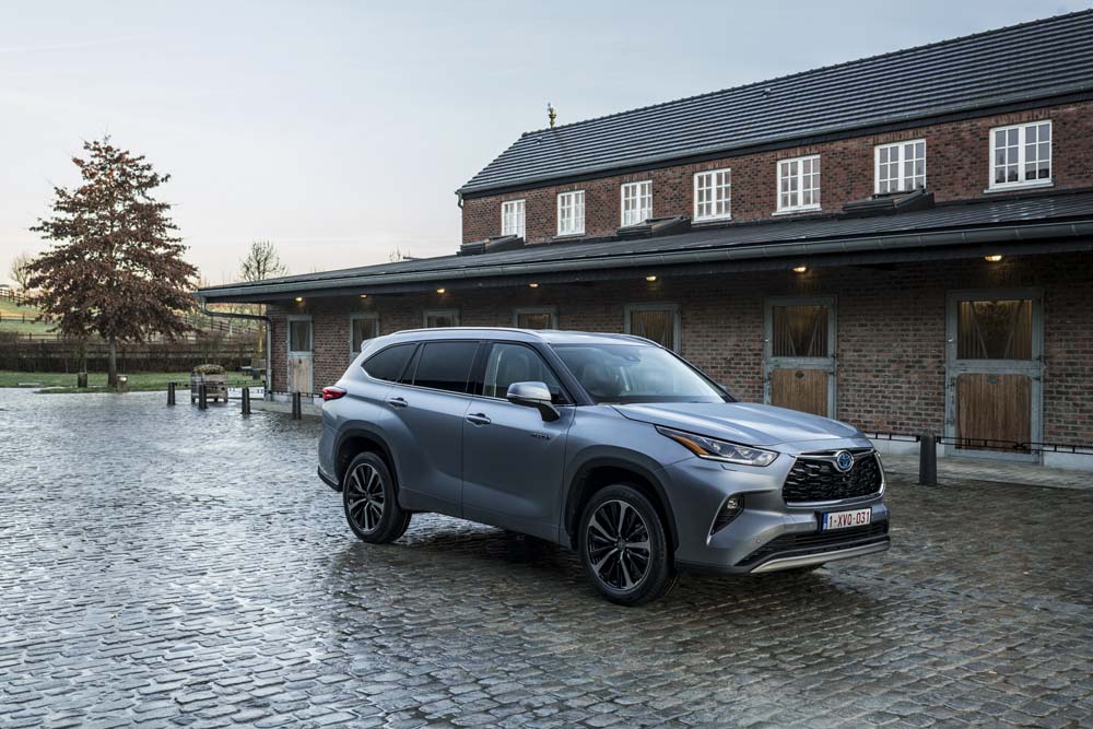 Dacia Jogger Hybrid 7 plazas. Asusta el precio de sus 'rivales' o alternativas 4 Motor16 Toyota Highlander