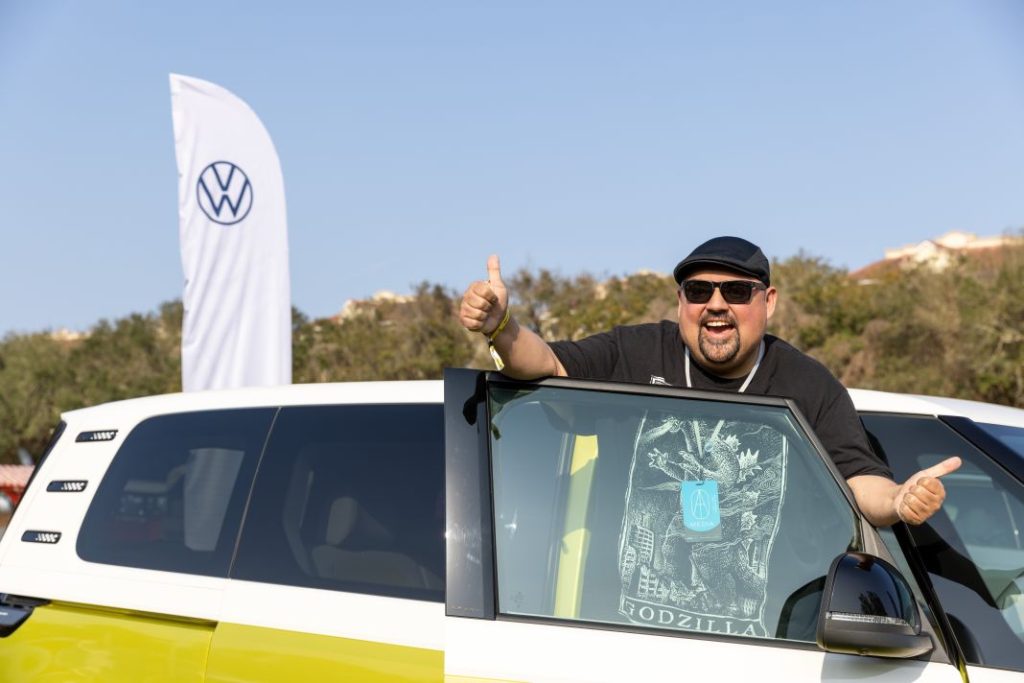 Este Volkswagen T1 es la furgo más elegante del mundo 10 Motor16 Volkswagen T1 bus amelia island 1 1 Motor16