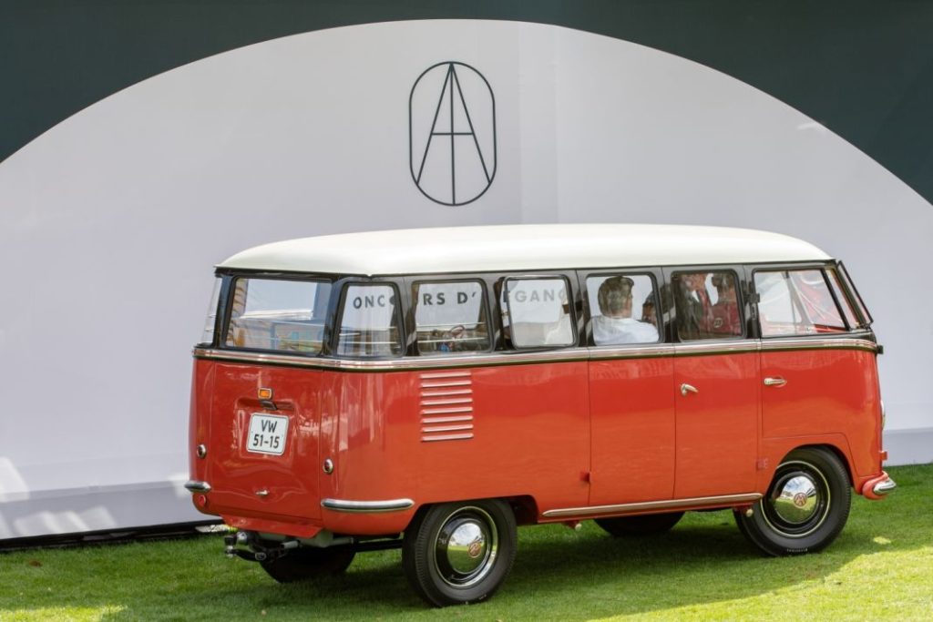 Este Volkswagen T1 es la furgo más elegante del mundo 2 Motor16 Volkswagen T1 bus amelia island 7 Motor16