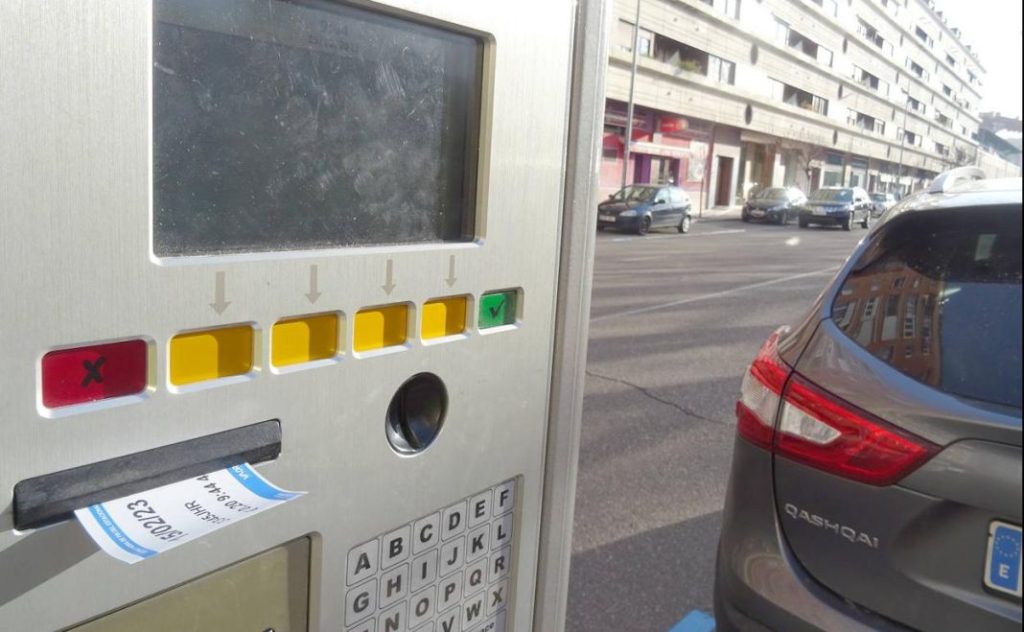 La llegada de los nuevos parquímetros a diferentes zonas de Madrid aviva el 'Efecto frontera' 240 Motor16 afectados