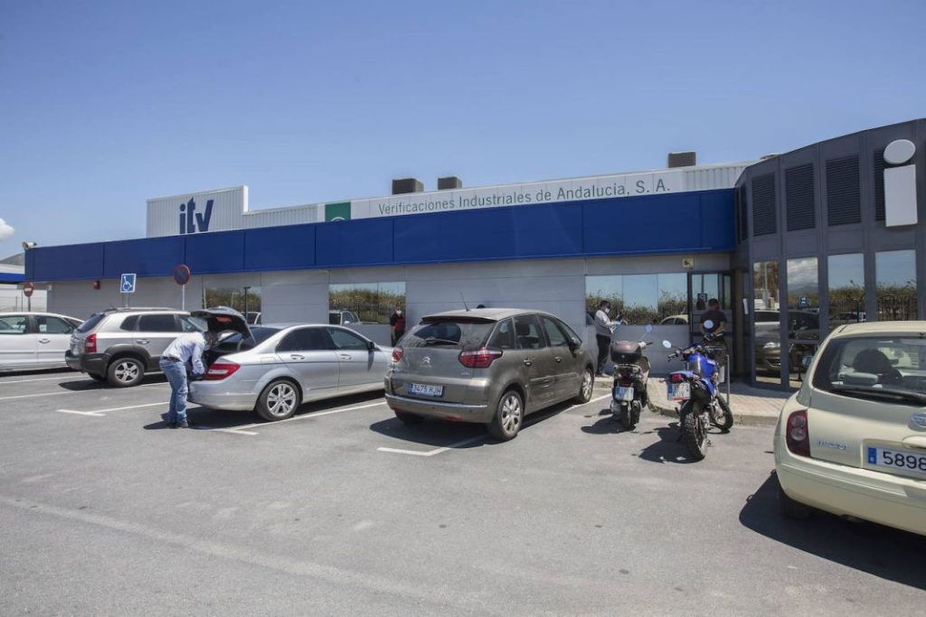 ¿Qué pasa si me rompen el coche al pasar la ITV? 171 Motor16 ruido