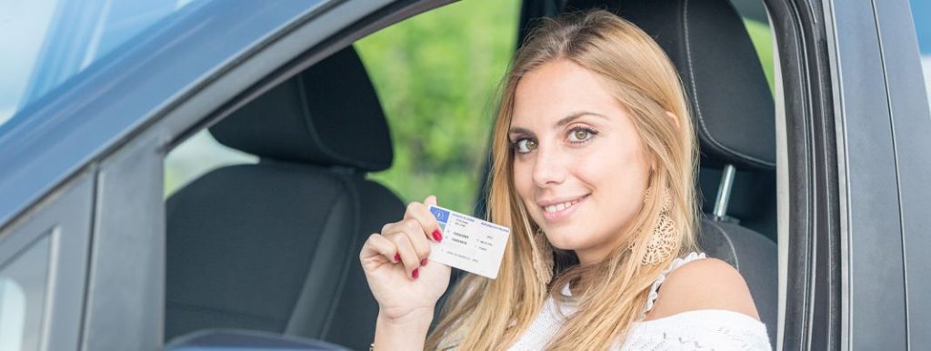 Renovar el carnet de conducir: puedes tener todos estos beneficios 244 Motor16 trámites
