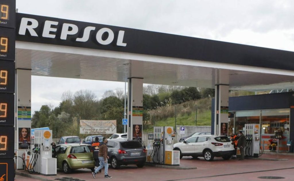 A partir del 1 de abril comienza una nueva guerra de precios entre Repsol, Cepsa, BP, Galp... 14 Motor16 prórroga