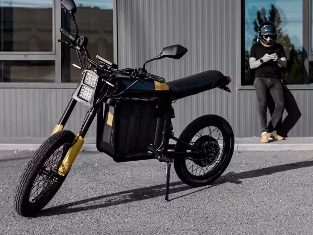 Esta moto es eléctrica, cuesta 3.000 euros y es la única que te puedes subir a tu casa 184 Motor16 Colibrí M22