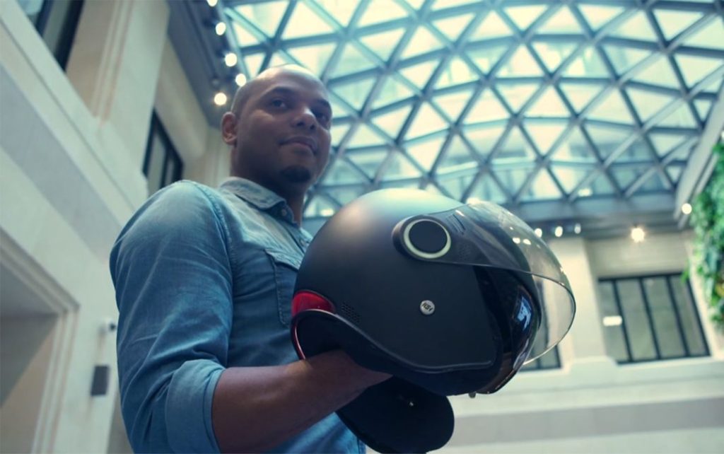 El casco más inteligente es 'made in Spain' y capaz de hablar con la DGT 8 Motor16 funcionalidad