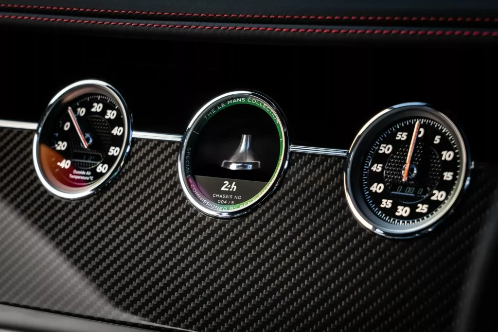 2023 Bentley Continental Le Mans Collection. Imagen detalle válvula.
