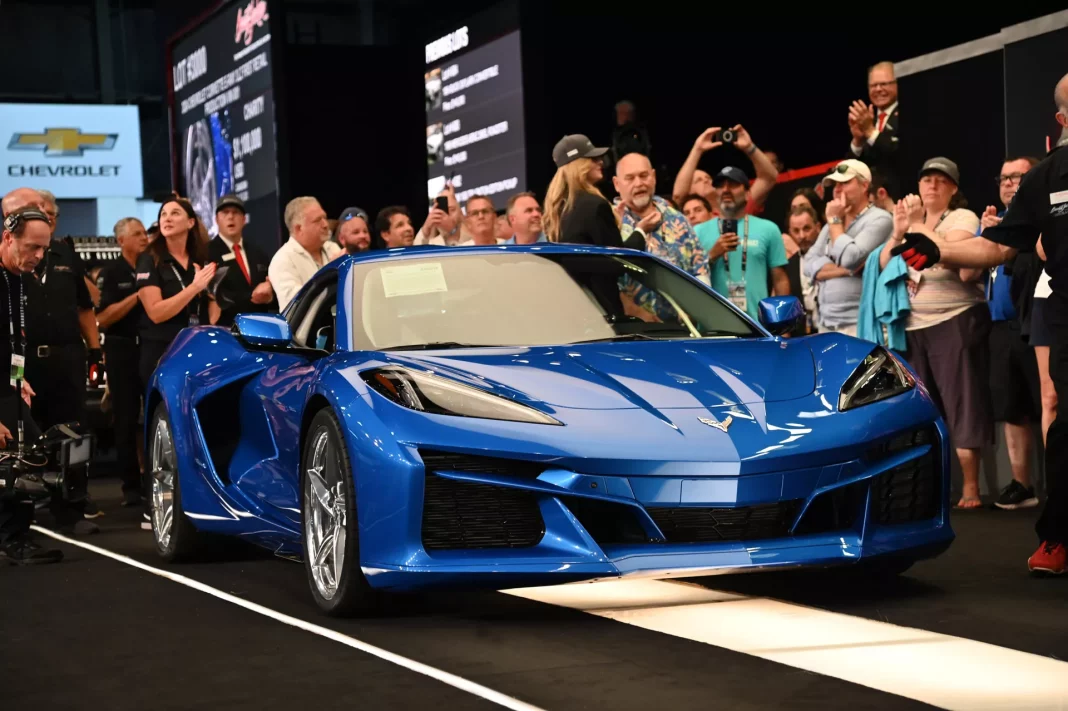 2023 Corvette E-Ray Barrett-Jackson. Imagen portada.