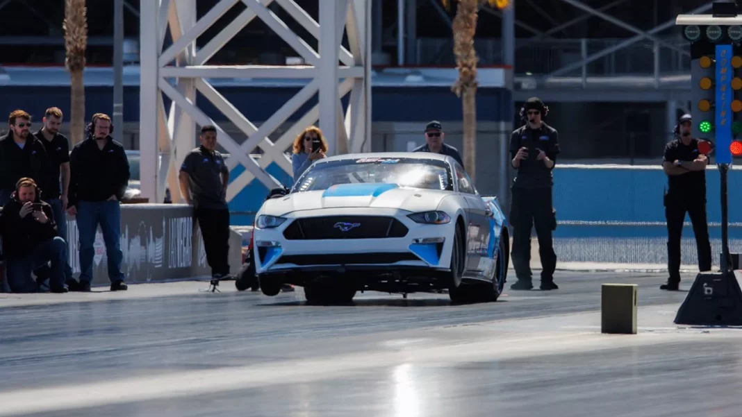 2023 Ford Mustang Super Cobra Jet 1800. Imagen portada.