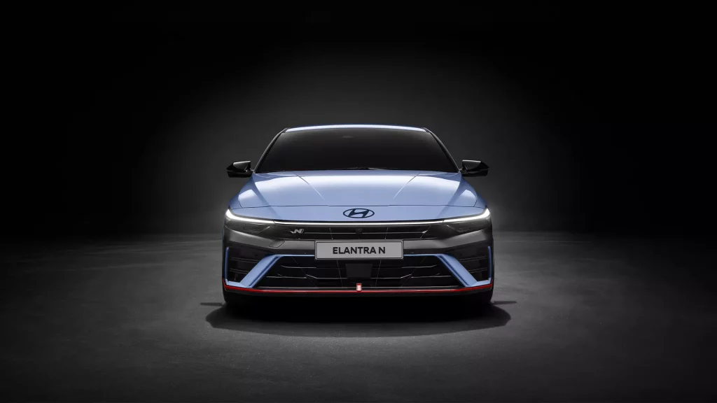 2023 Hyundai Elantra N. Imagen estudio frontal.