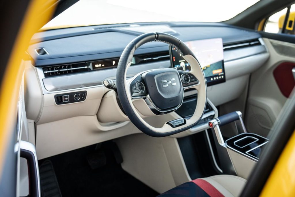 Conducimos el Aiways U6, la segunda bomba del fabricante chino 3 Motor16 2023 aiways u6 al volante 5 min Motor16