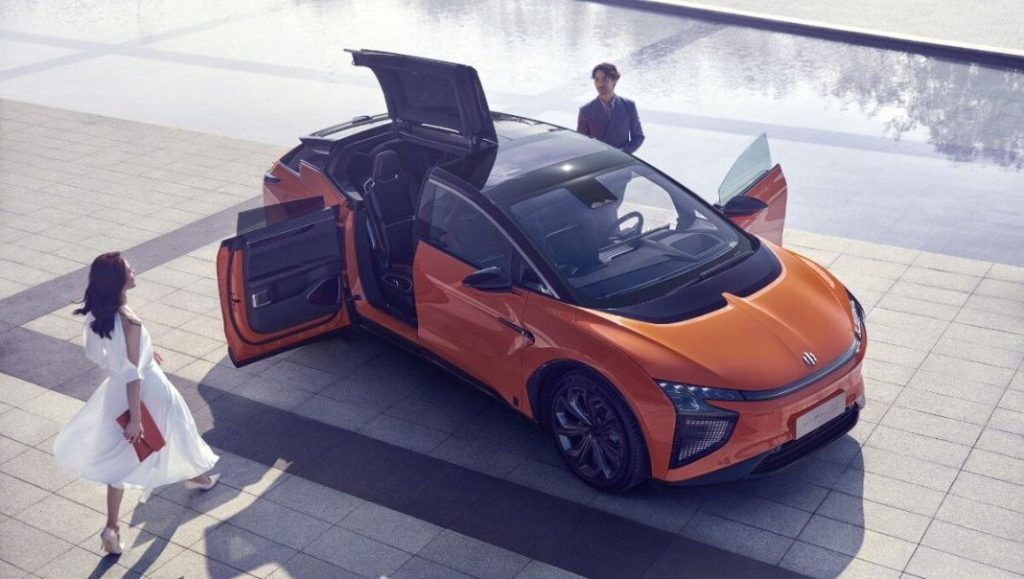 La marca de coches que se cuela junto a OpenAI entre las 12 más innovadoras del mundo 2 Motor16 El HiPhi X es un coche de lujo del segmento SUV, con 5,20 metros de largo.
