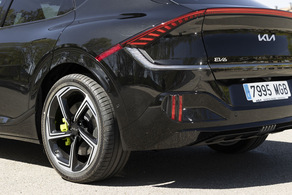 Conducimos el Kia EV6 GT, un silencioso matagigantes 28 Motor16 2023 kia ev6 gt al volante 10 Motor16