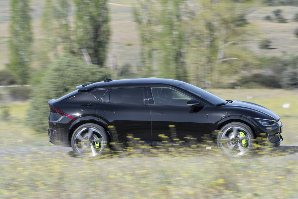 Conducimos el Kia EV6 GT, un silencioso matagigantes 18 Motor16 2023 kia ev6 gt al volante 12 Motor16