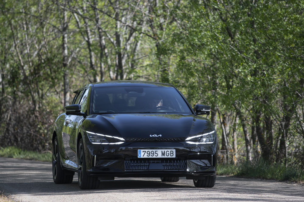 Conducimos el Kia EV6 GT, un silencioso matagigantes 6 Motor16 2023 kia ev6 gt al volante 16 Motor16