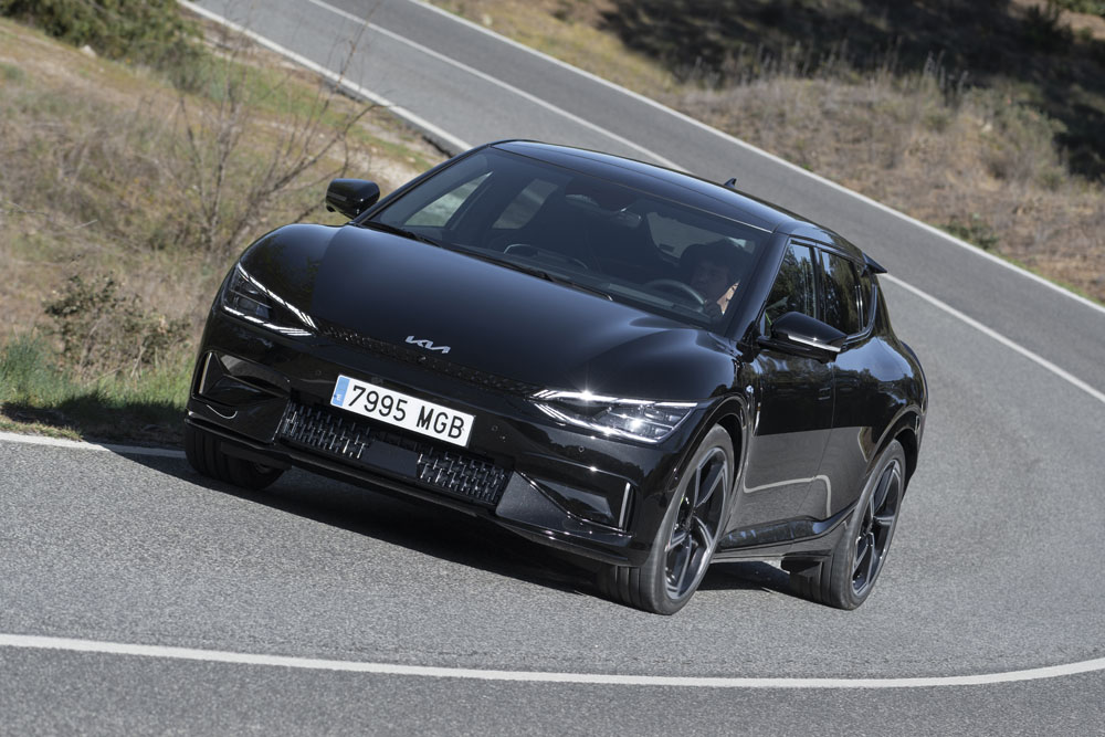 Conducimos el Kia EV6 GT, un silencioso matagigantes 12 Motor16 2023 kia ev6 gt al volante 17 Motor16