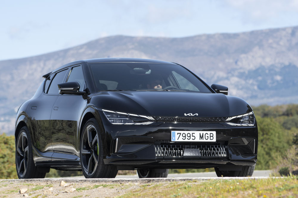 Conducimos el Kia EV6 GT, un silencioso matagigantes 13 Motor16 2023 kia ev6 gt al volante 18 Motor16