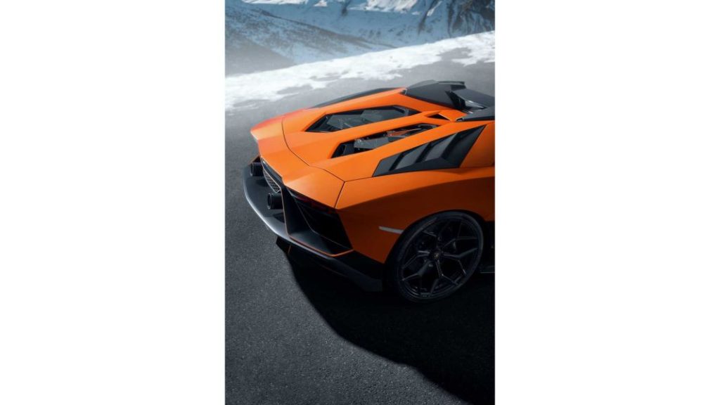 Este Lamborghini Aventador Ultimae retocado por Novitec hará que te olvides del Revuelto 14 Motor16 2023 lamborghini aventador ultimae novitec 11 Motor16