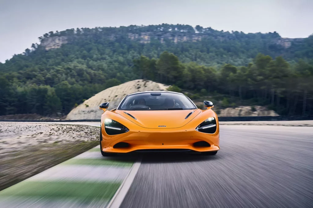 2023 mclaren 750s coupe 25 Motor16