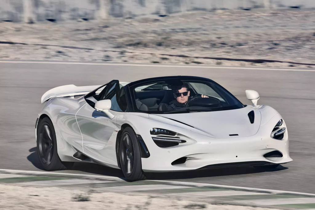 2023 mclaren 750s spider 10 Motor16