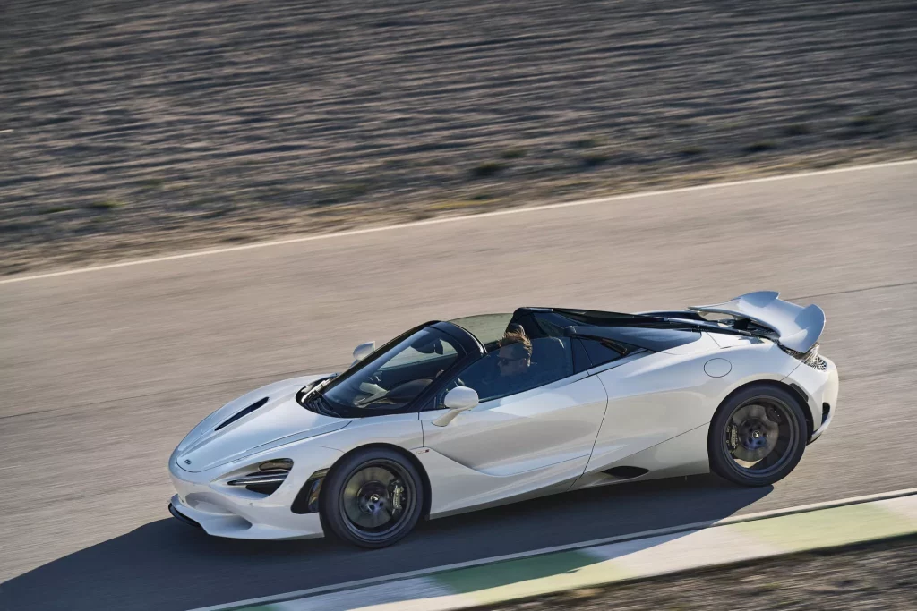 2023 mclaren 750s spider 12 Motor16