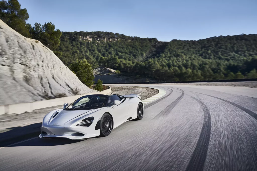 2023 mclaren 750s spider 21 Motor16