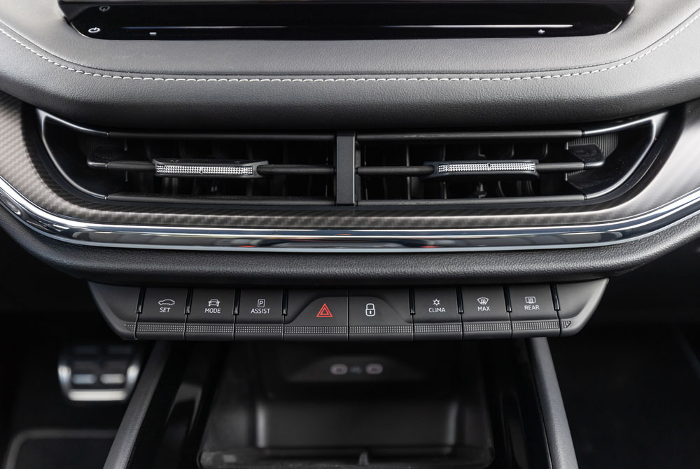 2023 skoda enyaq iv coupe prueba 7 Motor16