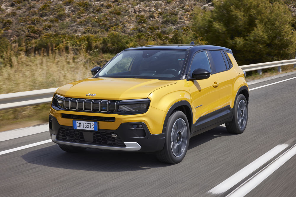 Jeep Avenger, la aventura más grande para el Jeep más pequeño 7 Motor16 2023 04 03 Friends Jeep 1932 Scelta HR Motor16