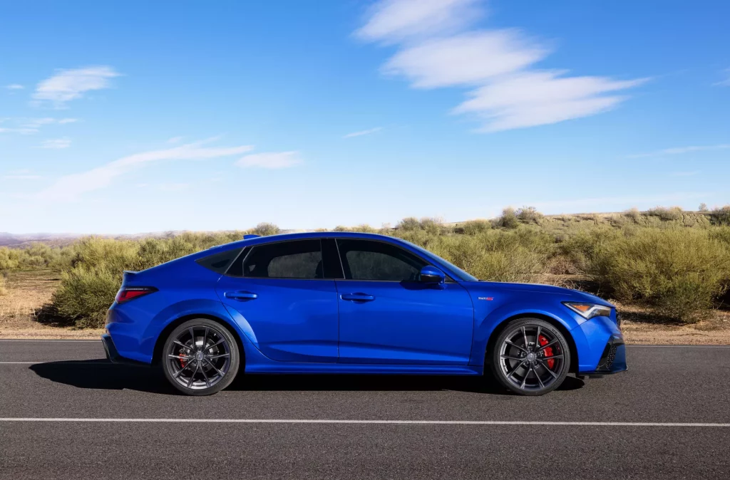 Acura Integra Type S: al Honda Civic Type R le sale culo 10 Motor16 2024 Acura Integra Type S 7 Motor16