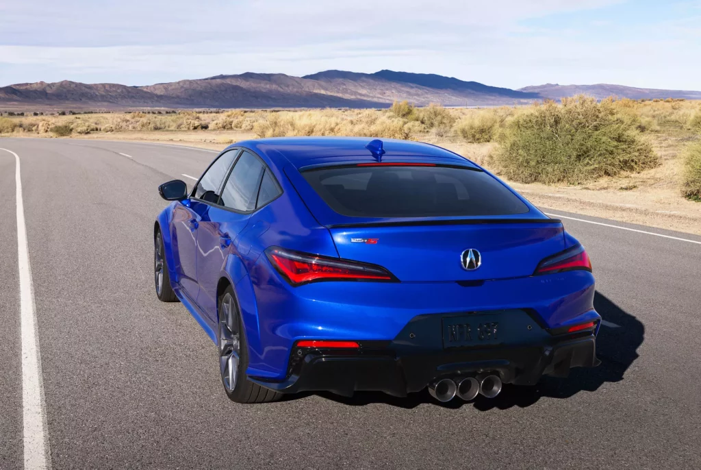 Acura Integra Type S: al Honda Civic Type R le sale culo 12 Motor16 2024 Acura Integra Type S 9 Motor16