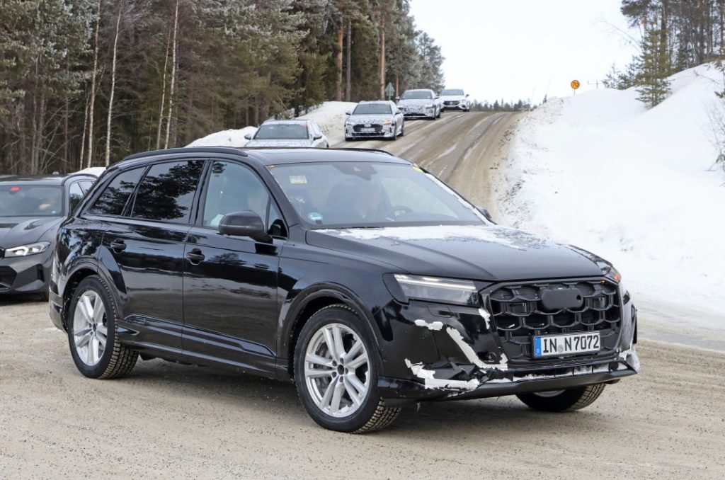 El Audi Q7 recibirá otra actualización y aquí está la prueba 3 Motor16 Audi Q7 restyling 2 Motor16