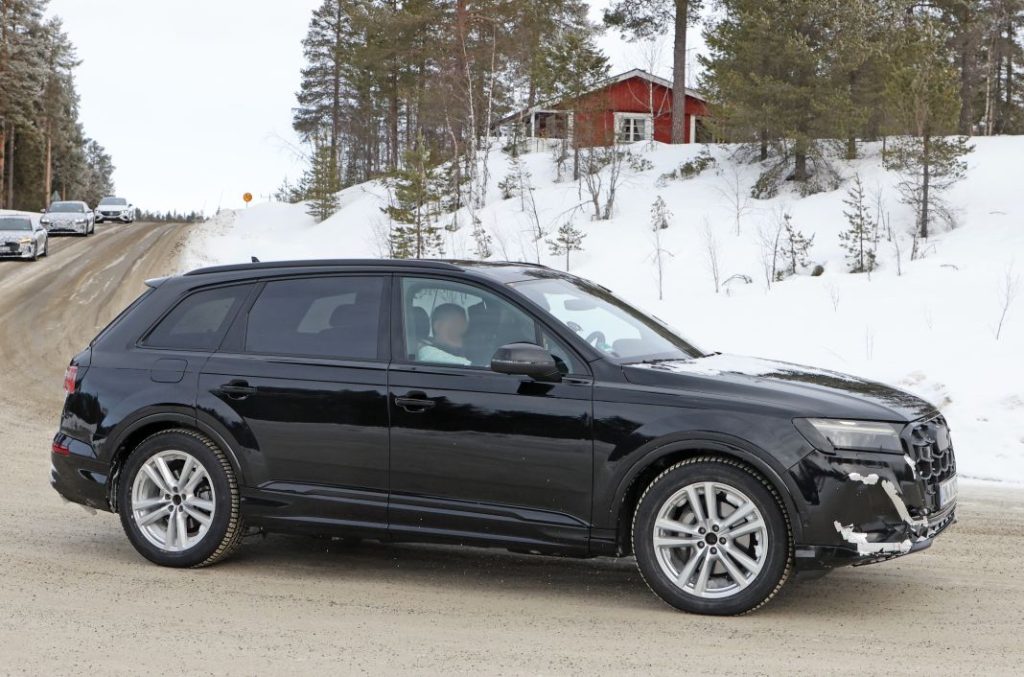 El Audi Q7 recibirá otra actualización y aquí está la prueba 4 Motor16 Audi Q7 restyling 4 Motor16