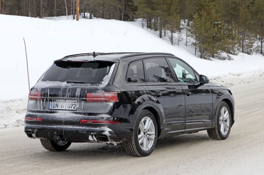 El Audi Q7 recibirá otra actualización y aquí está la prueba 7 Motor16 Audi Q7 restyling 9 Motor16