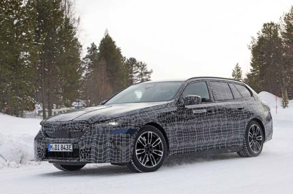El BMW i5 Touring, espiado de nuevo 17 Motor16 BMW i5 Touring 15 Motor16