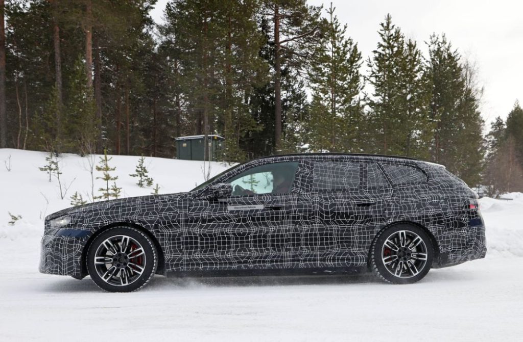 El BMW i5 Touring, espiado de nuevo 18 Motor16 BMW i5 Touring 16 Motor16