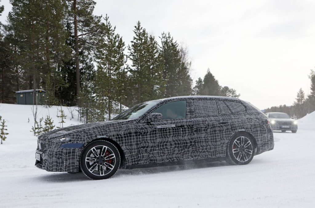 El BMW i5 Touring, espiado de nuevo 2 Motor16 BMW i5 Touring 6 Motor16