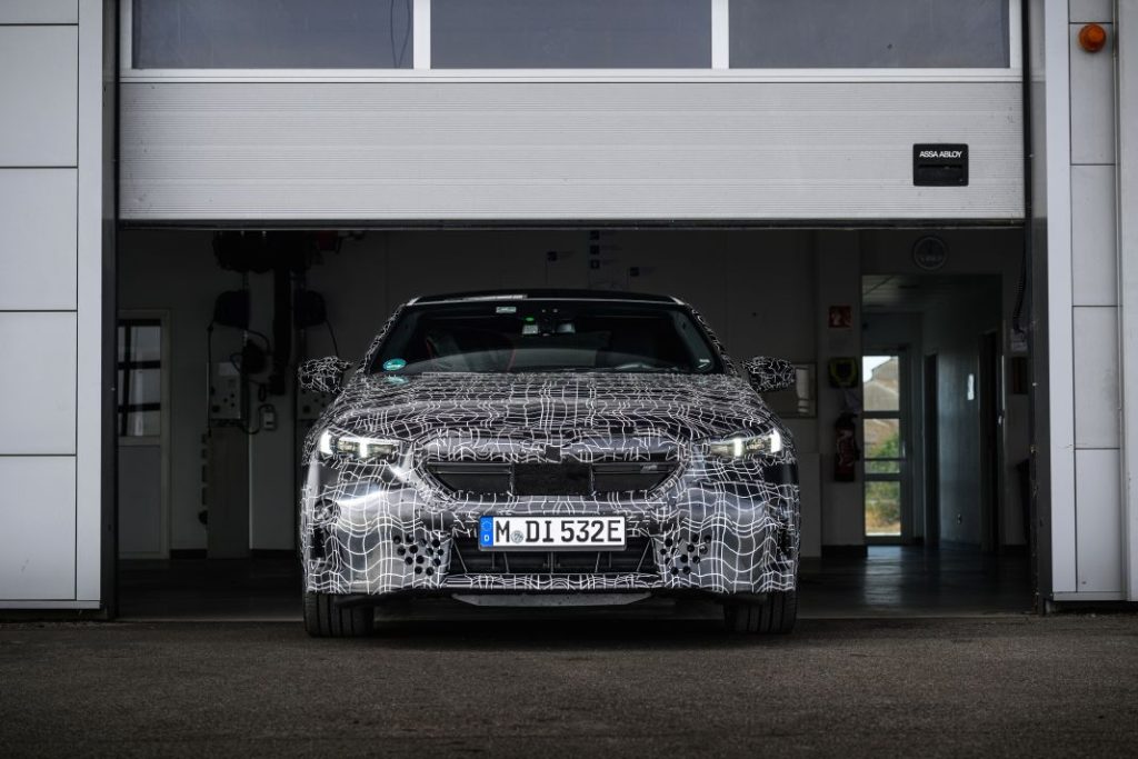 BMW_i5_pruebas_verano (29)