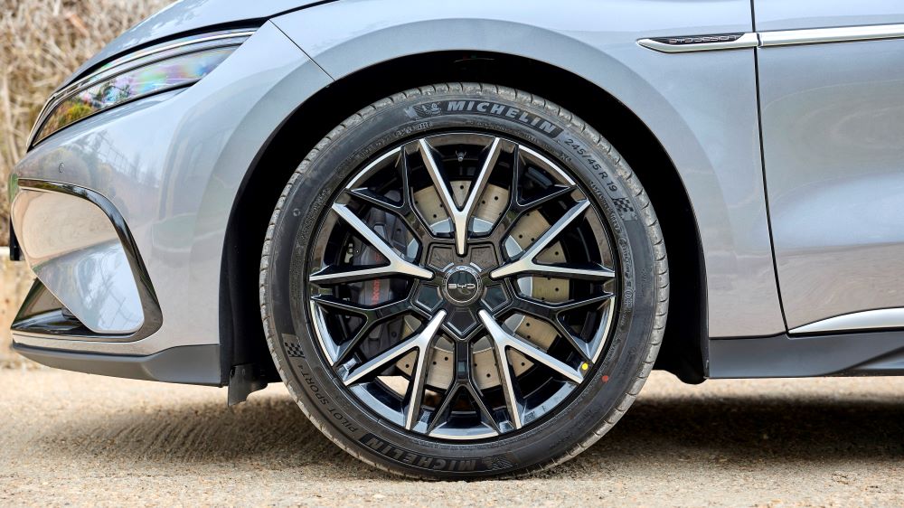 BYD Han exterior 4 Motor16