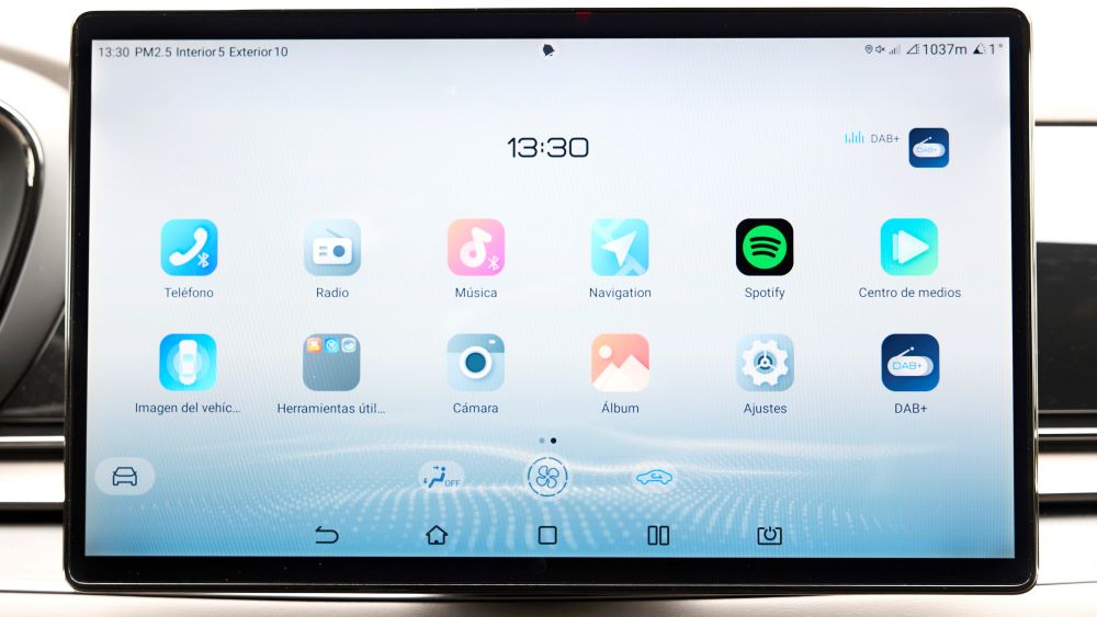 BYD Han interior 2 Motor16