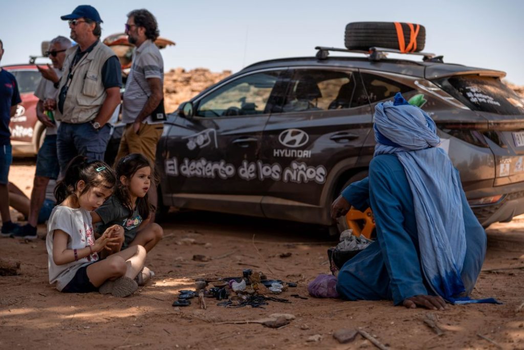 Hyundai Ioniq 5 AWD: El Desierto de los Niños ha sido más solidario que nunca… y más eléctrico 36 Motor16 El Desierto de los ninos 17 Motor16