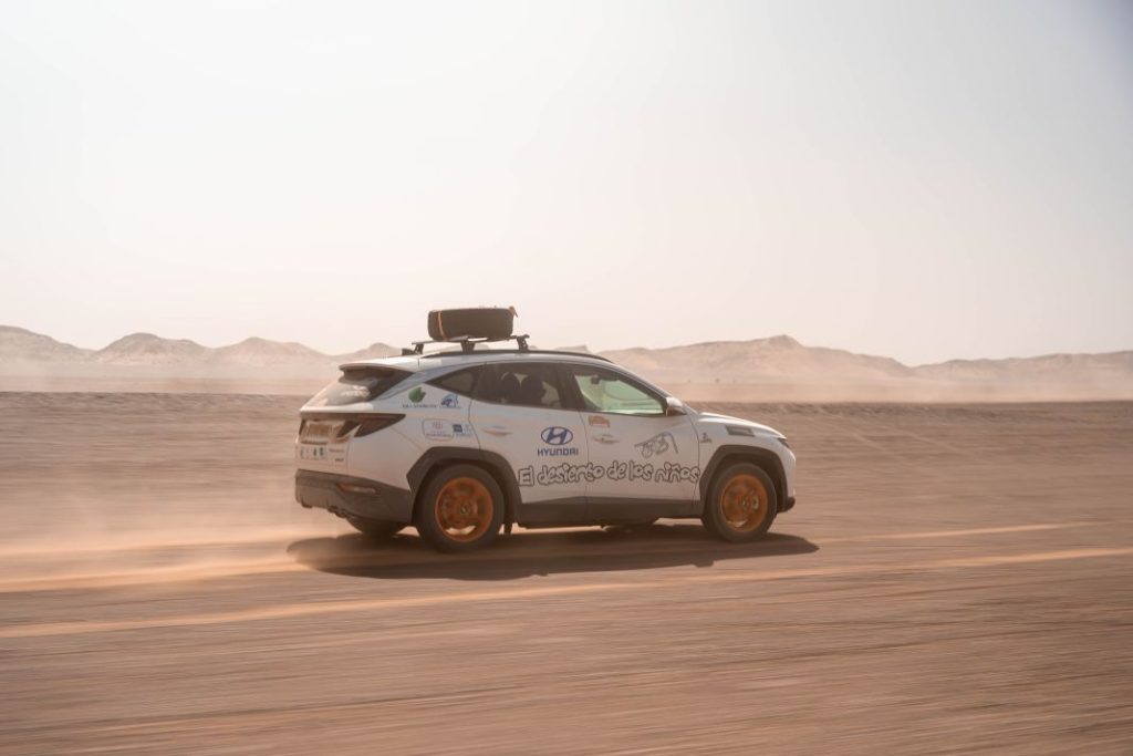 Hyundai Ioniq 5 AWD: El Desierto de los Niños ha sido más solidario que nunca… y más eléctrico 35 Motor16 El Desierto de los ninos 18 Motor16