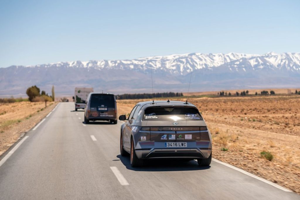 Hyundai Ioniq 5 AWD: El Desierto de los Niños ha sido más solidario que nunca… y más eléctrico 33 Motor16 El Desierto de los ninos 20 Motor16