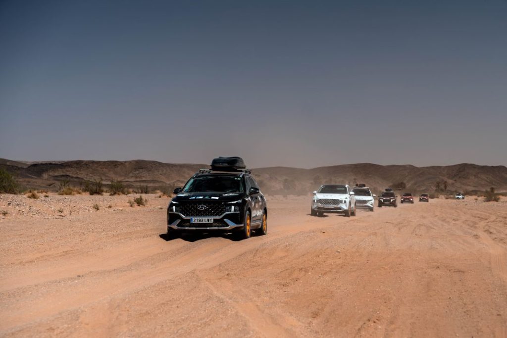 Hyundai Ioniq 5 AWD: El Desierto de los Niños ha sido más solidario que nunca… y más eléctrico 26 Motor16 El Desierto de los ninos 27 Motor16